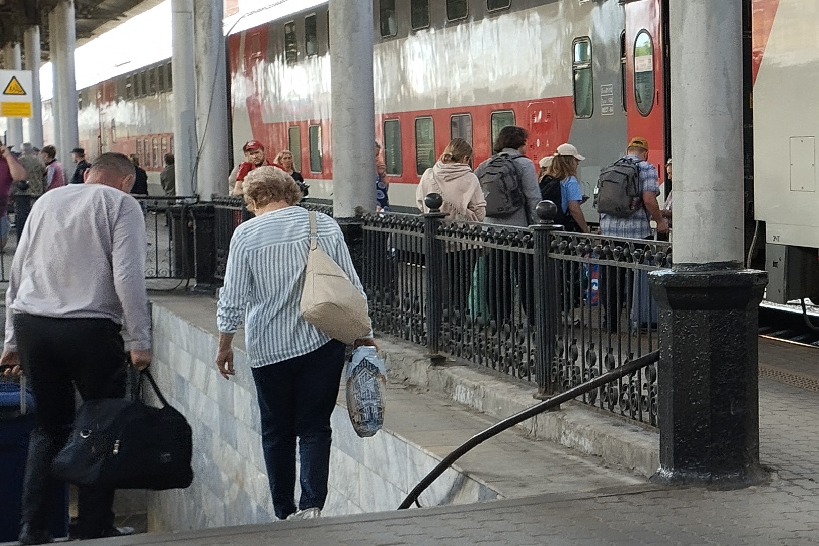 Две сезонные электрички запустили из Воронежа в Острогожск и Верхнюю Хаву