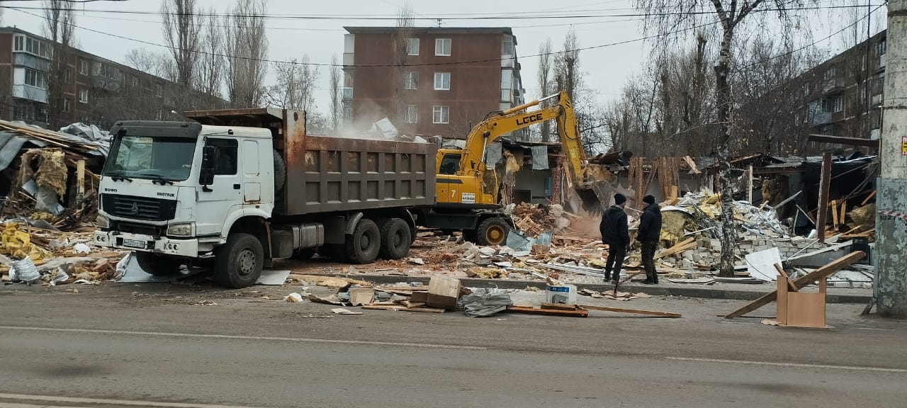 Торговые павильоны снесли на улице Маршака в Воронеже 