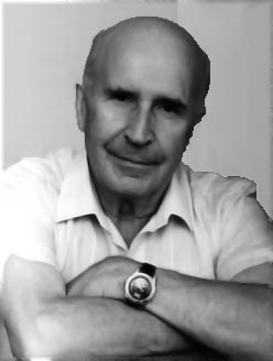 Писатель Виктор Попов.