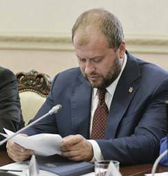 Илья Сахаров