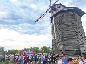 Хата на воде, «Ярилов зной»&hellip;