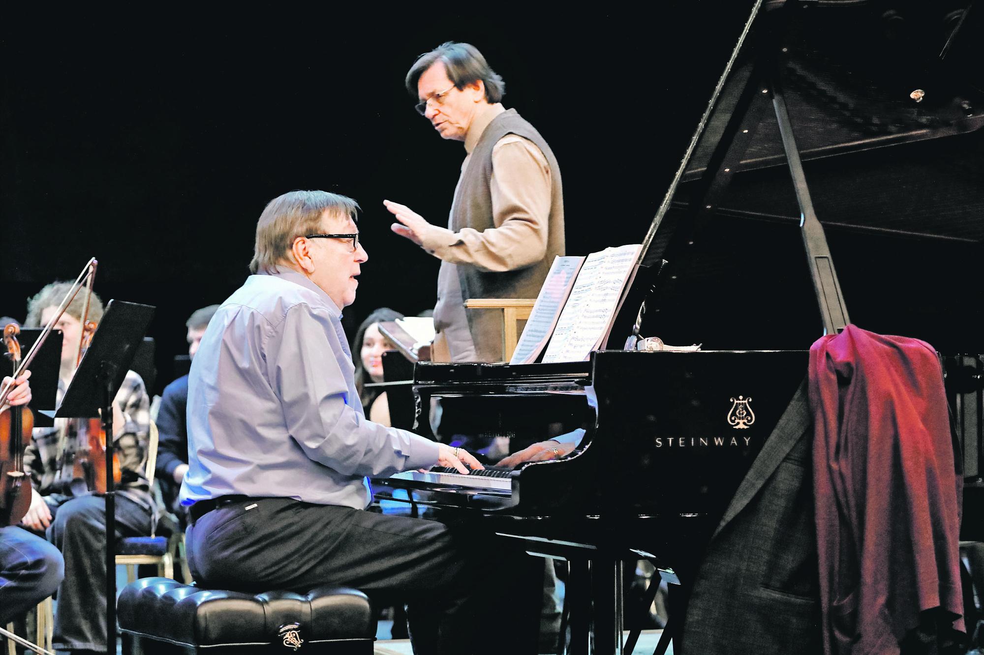 В Воронеже состоялась творческая встреча с композитором Александром Чайковским и дирижёром Юрием Андросовым