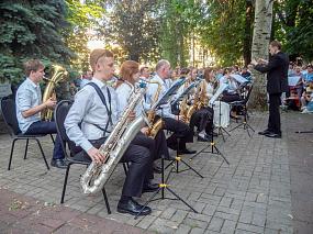 Воронежцев пригласили на бесплатные концерты в Кольцовском сквере
